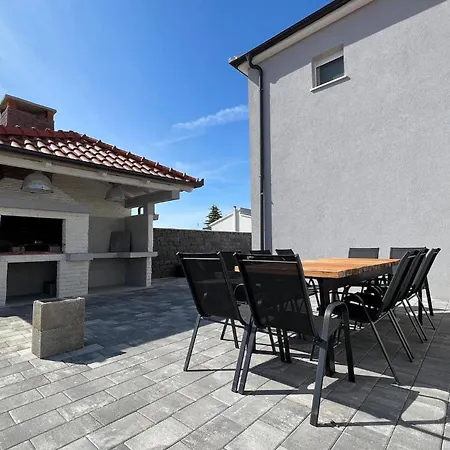 Feriehus Ela Zadar